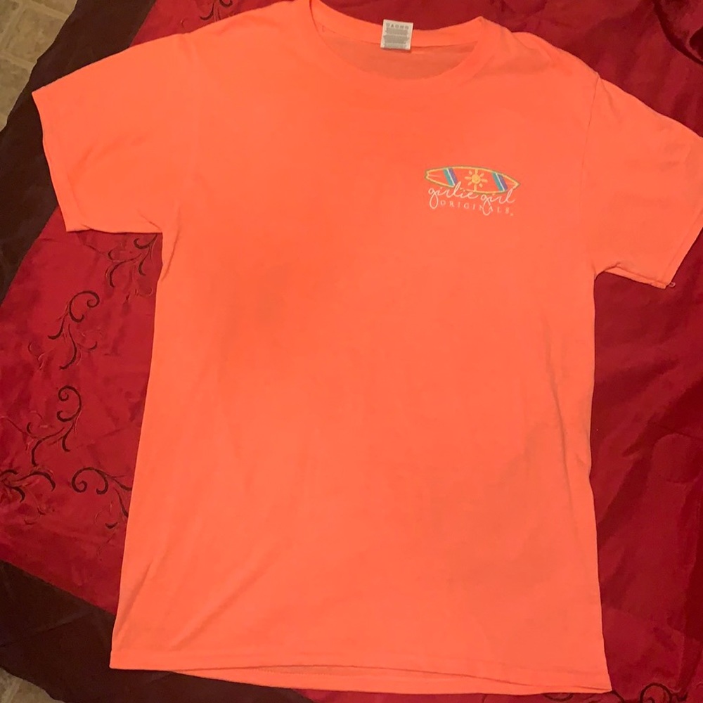“All you need is love and the beach” T-Shirt